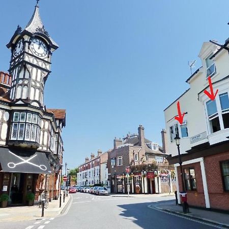 The Clock Tower Apartment - Spacious, Modern, 2 Bed Room Apartment , Southsea With Free Parking - Sleeps 4 Πόρτσμουθ Εξωτερικό φωτογραφία
