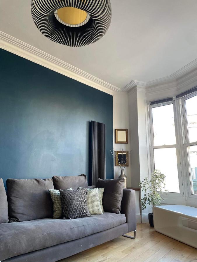 The Clock Tower Apartment - Spacious, Modern, 2 Bed Room Apartment , Southsea With Free Parking - Sleeps 4 Πόρτσμουθ Εξωτερικό φωτογραφία